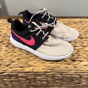 Nike Black, Pink, and Cream Sneakers
Youth Size 2.5